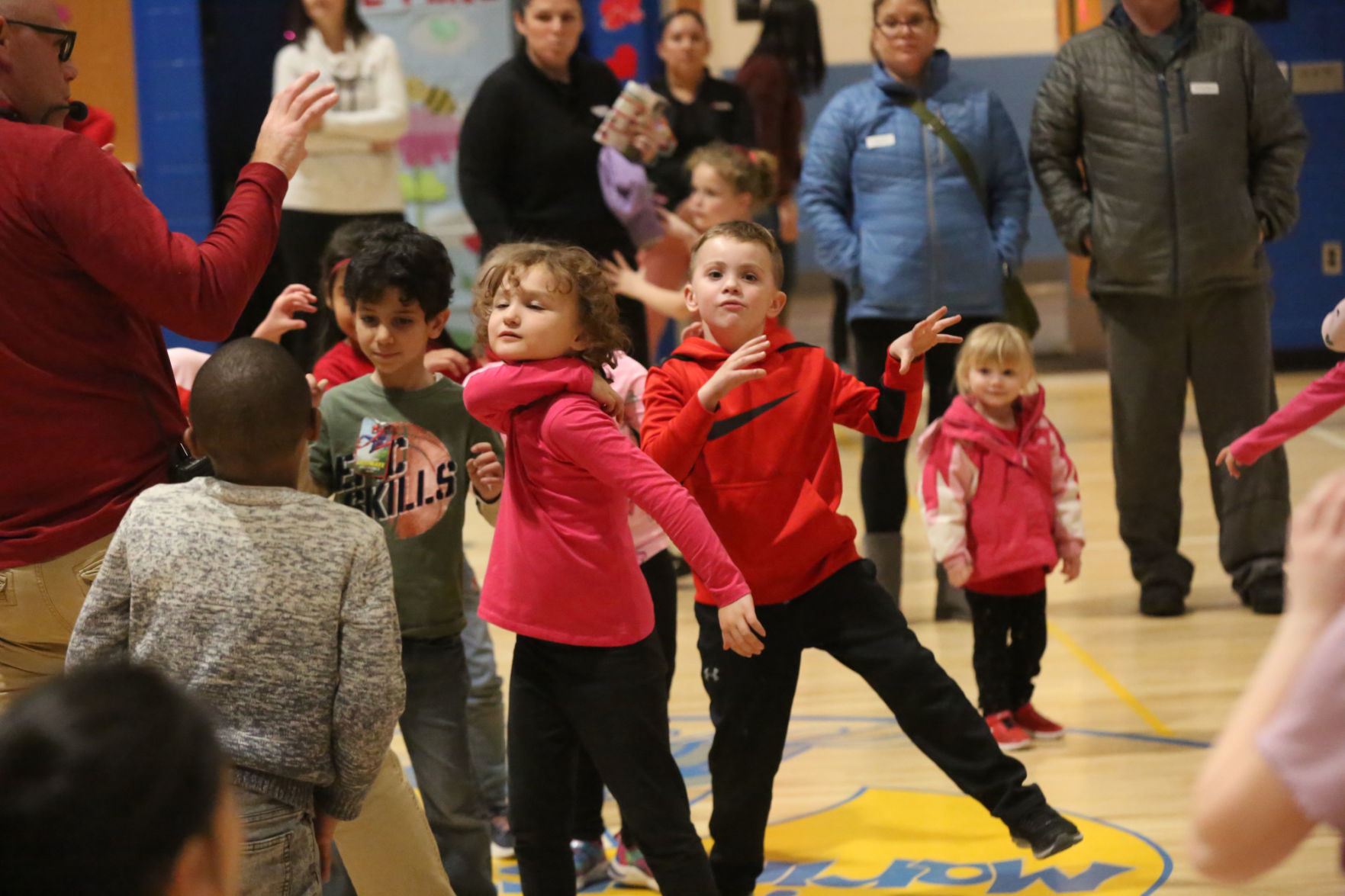 Marsh School dance and jump rope contest